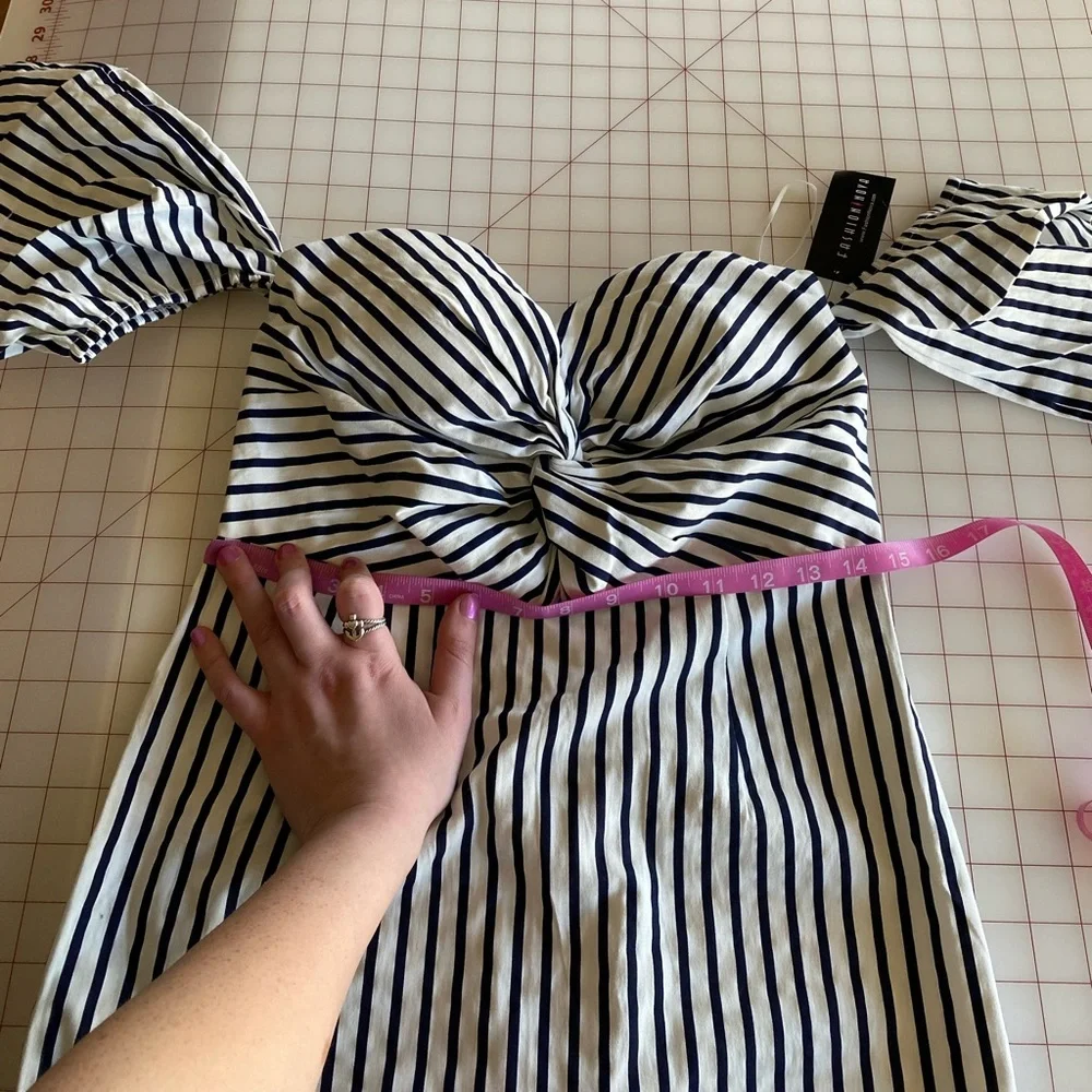 Fashion Nova NWT navy blue & white stripped strapless dress size Large - Picture 10 of 16